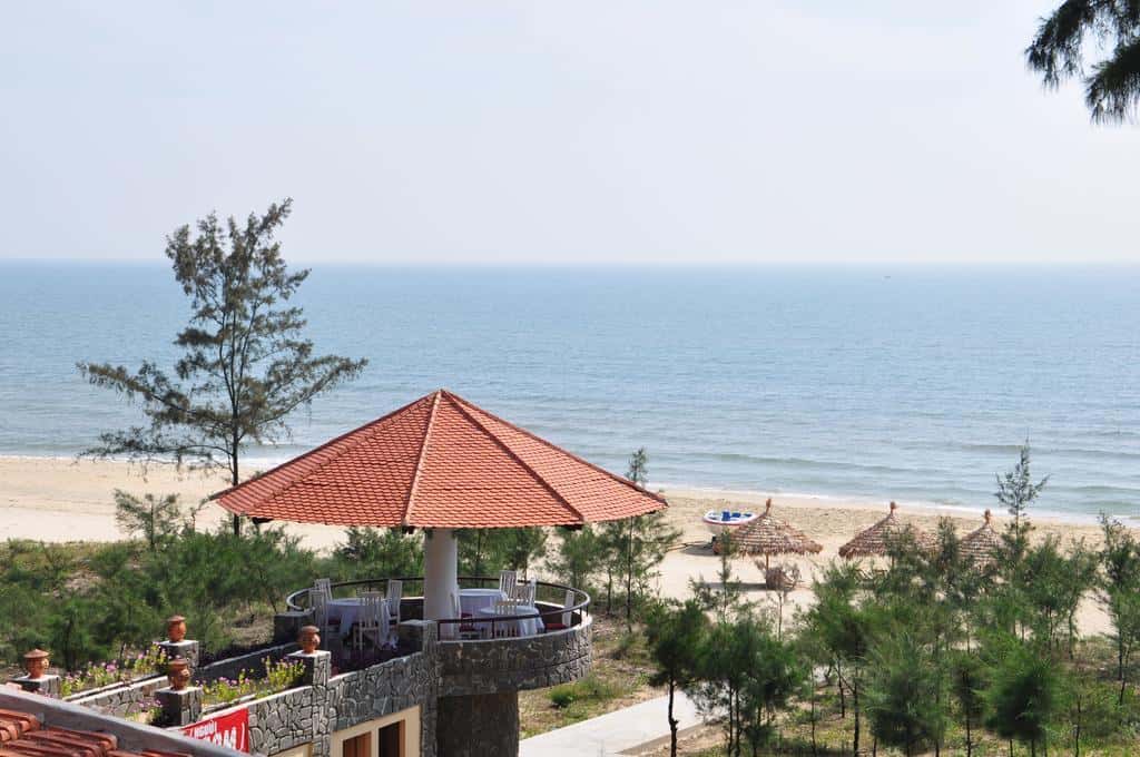 Khách sạn gần đầm Lập An 07