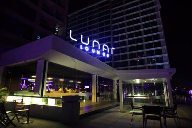 Lunar Lounge (ảnh sưu tầm)