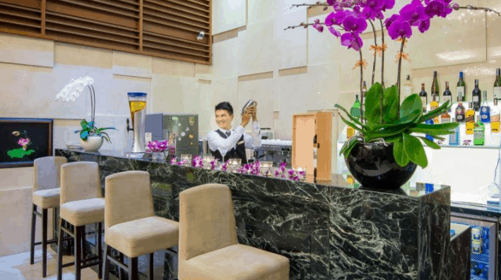 Thưởng thức đồ uống ngon tại quán bar Paragon Sài Gòn Thưởng thức đồ uống ngon tại quán bar Paragon Sài Gòn