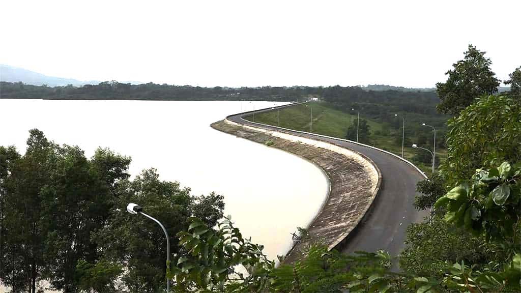 Vẻ bình yên bên hồ thủy điện Krông Năng. (Ảnh ST)