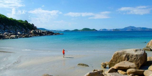 Đảo Bình Hưng điểm đến du lịch bụi ở Khánh Hòa (Ảnh ST)