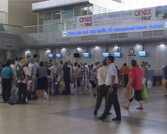 Quầy làm thủ tục trước khi lên máy bay (Ảnh ST)