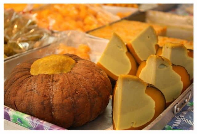 Chiếc bánh mang hình dáng một trái bí ngô (Ảnh ST)
