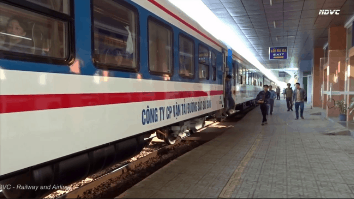 Tàu SPT chạy tuyến Phan Thiết - Sài Gòn 
