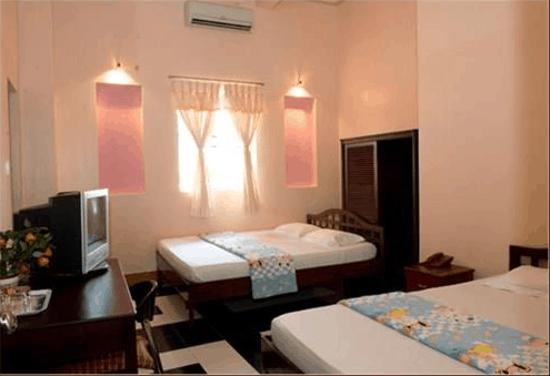 Phòng ngủ đầy đủ tiện nghi và thoáng mát