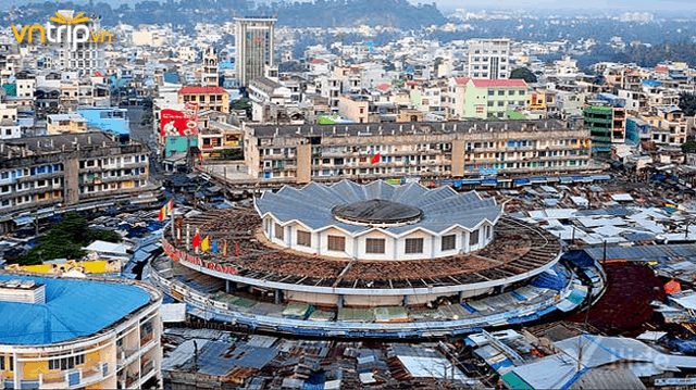 Chợ Đầm nổi tiếng ở Nha Trang (Ảnh: Sưu tầm)