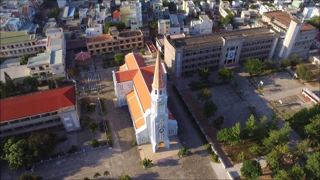 Quang cảnh Nhà thờ Chính tòa Quy Nhơn (Ảnh ST)