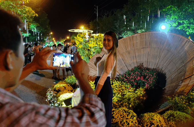 Check-in tại đường hoa Hùng Vương Check-in tại đường hoa Hùng Vương
