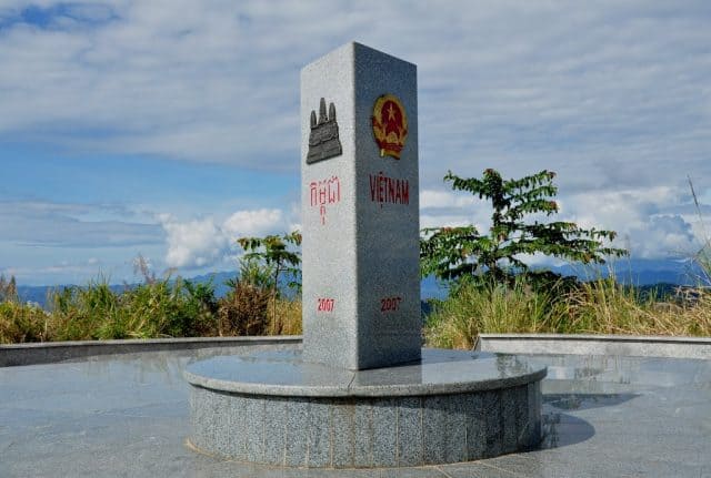 Cột mốc biên giới giữa ba nước Đông Dương (Ảnh ST)