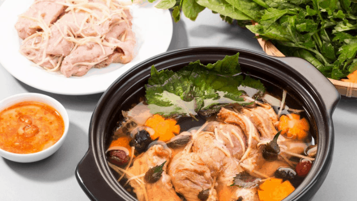 Quán Cây Dương nổi tiếng với món lẩu dê