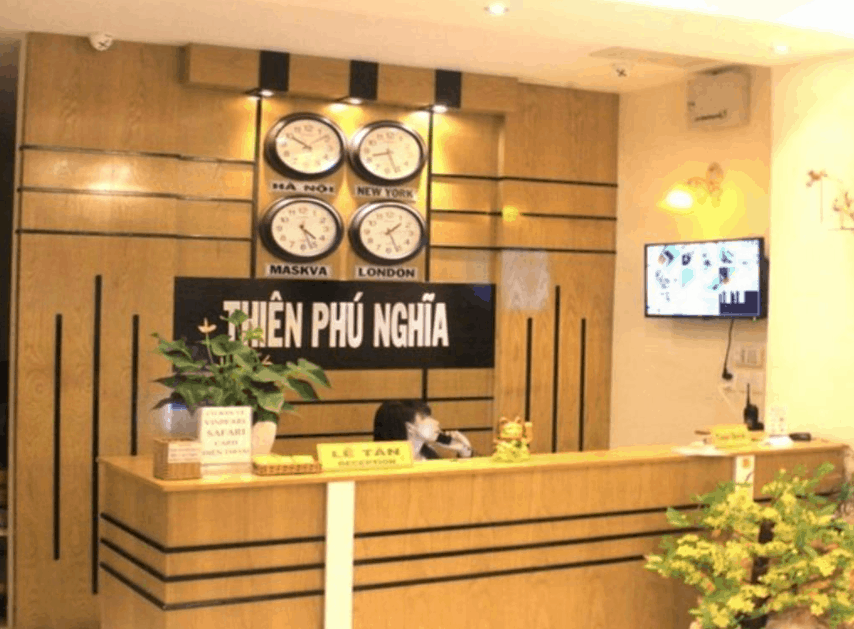 Hình ảnh quầy lễ tân tại khách sạn Thiên Phú Nghĩa Hình ảnh quầy lễ tân tại khách sạn Thiên Phú Nghĩa
