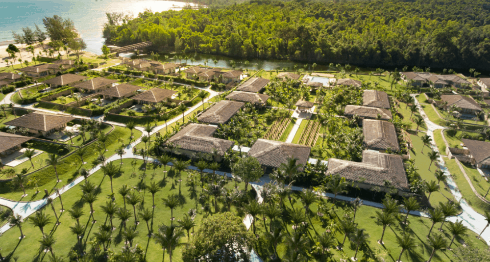 Toàn cảnh khuôn viên Fusion Resort Phu Quoc Toàn cảnh khuôn viên Fusion Resort Phu Quoc