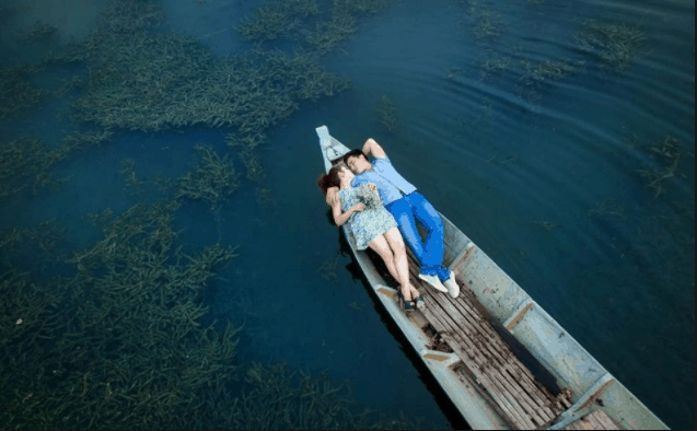 Làng nổi Tân Lập còn hấp dẫn du khách đến chụp ảnh