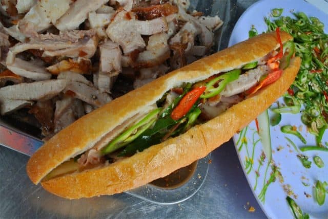 8 quán bánh mì Hội An ngon và nổi tiếng “không thể bỏ qua” – Quán xá