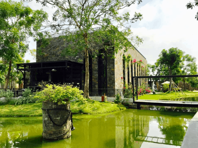 Kiến trúc hệt như một khu biệt thự châu Âu (sưu tầm) các địa điểm vui chơi ở quận 9