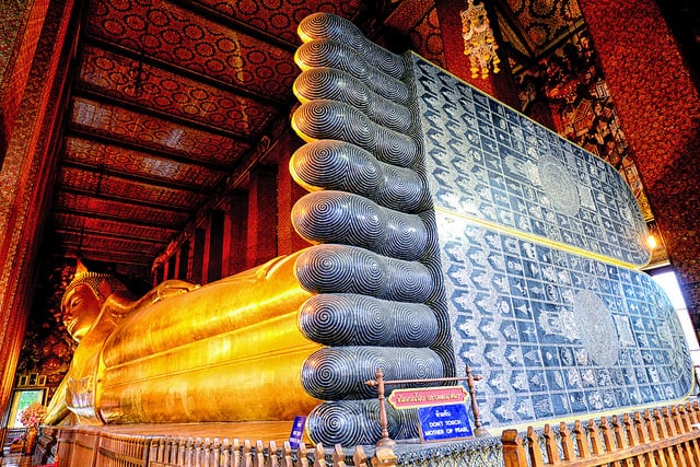 Lòng bàn chân của tượng Phật được chạm khắc rất tinh tế (Ảnh ST)
