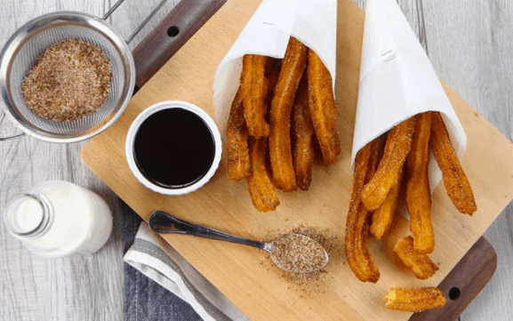 Tới chợ đêm Bạch Đằng Phú Quốc thưởng thúc bánh churros Tới chợ đêm Bạch Đằng Phú Quốc thưởng thúc bánh churros
