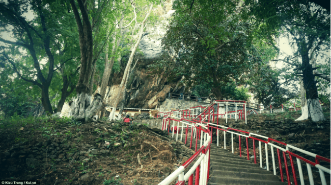 Đường lên Thạch Động