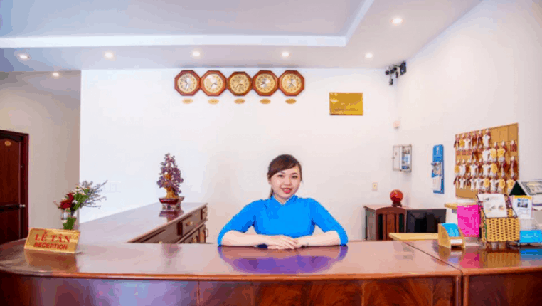 Quầy lễ tân khách sạn Biển Xanh