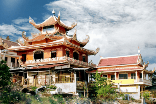 Chùa Tô Châu trên núi