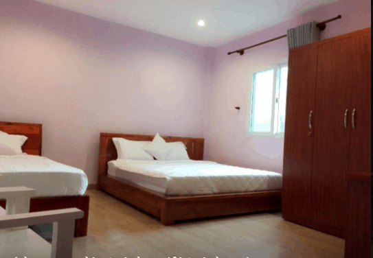 Phòng ngủ khách sạn thiết kế đơn giản