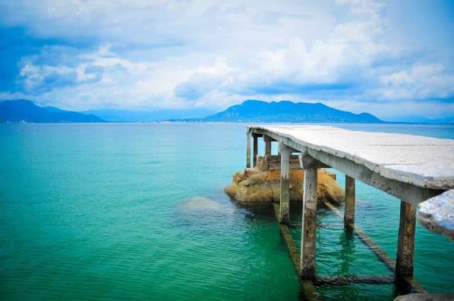 Khung cảnh chiếc cầu siêu lãng mạn (ẢNH ST)