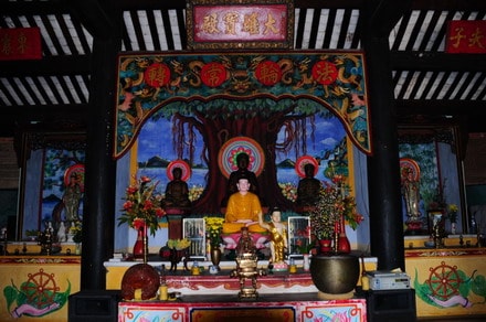 Đi lễ chùa Linh Sơn Long An cầu bình an