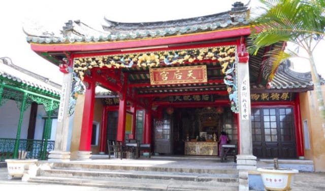 Hội quán luôn quy tụ đông đảo người Hoa lui tới cúng viếng, thăm nom, sinh hoạt (Ảnh ST)