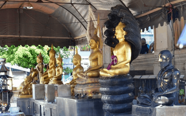 Một số bức tượng khác (Ảnh ST)