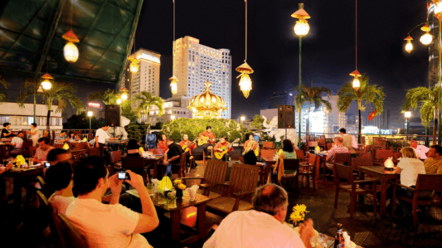 Đắm chìm vào những bản nhạc du dương tại Rex SaiGon