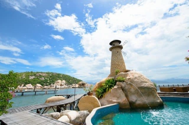 Phải rủ hội cạ cứng lên đường ngay thôi! (ẢNH ST)
