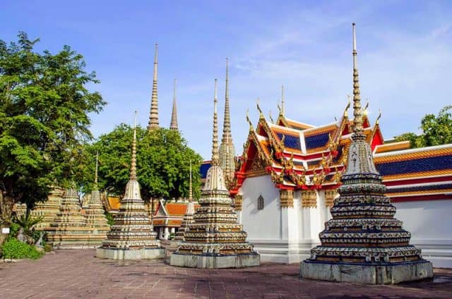 Khuôn viên trong chùa (Ảnh ST)