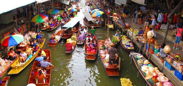 Khu chợ nổi nổi tiếng của Thái Lan (Ảnh ST)