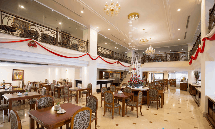 KhÃ´ng gian nhÃ  hÃ ng Saigon Palace