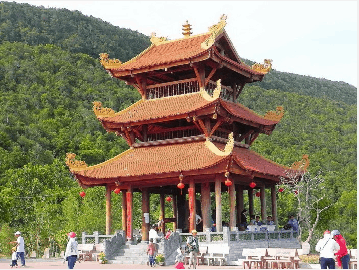 chùa hộ quốc