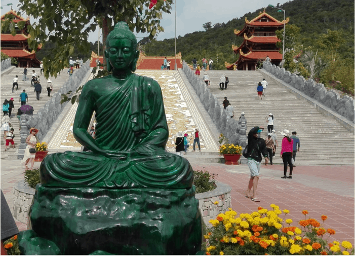 chùa hộ quốc