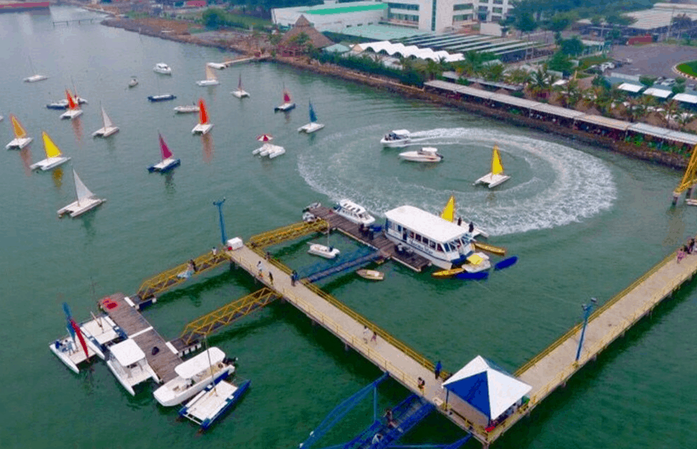 Du lịch "cực Tây" tại bến du thuyền Marina ở Vũng Tàu