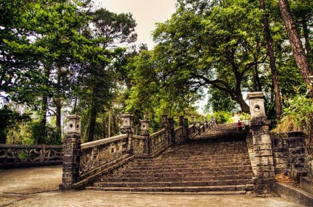 Lối lên Đan viện Thiên An (Ảnh ST)