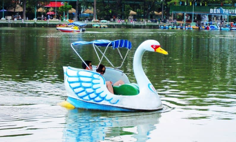 đạp vịt công viên đầm sen đạp vịt công viên đầm sen