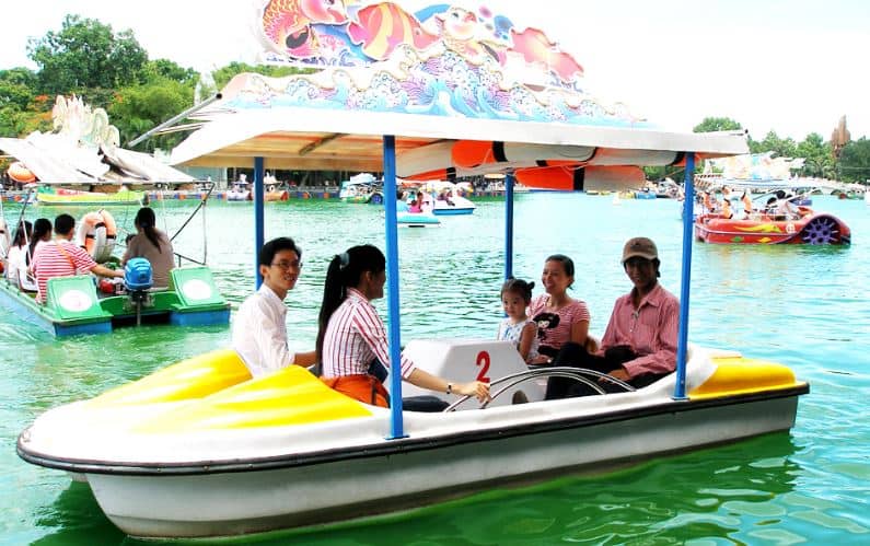 Pedalo Công viên Đầm Sen Pedalo Công viên Đầm Sen