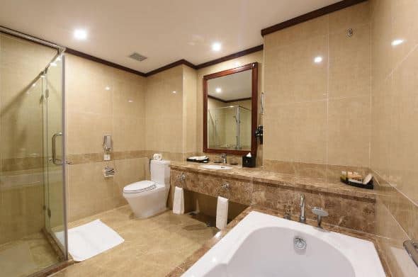 phòng tắm Vinpearl Phú Quốc