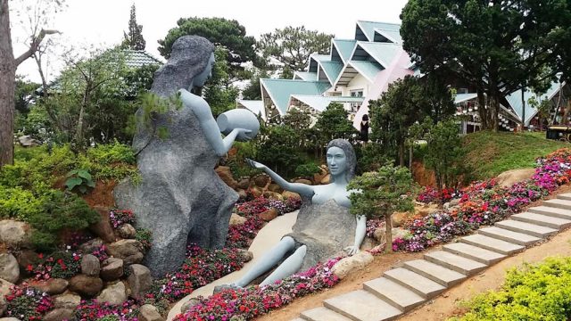 Khu du lịch Lá Phong Đà Lạt (Ảnh: ST)