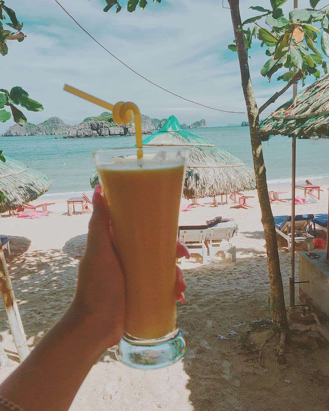 Bãi tắm Cát Cò Cát Bà