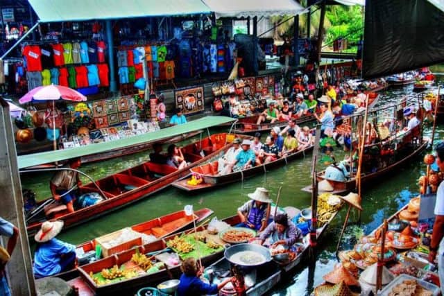 Hình ảnh nhộn nhịp tại chợ nổi Damnoen Saduak (Ảnh ST)