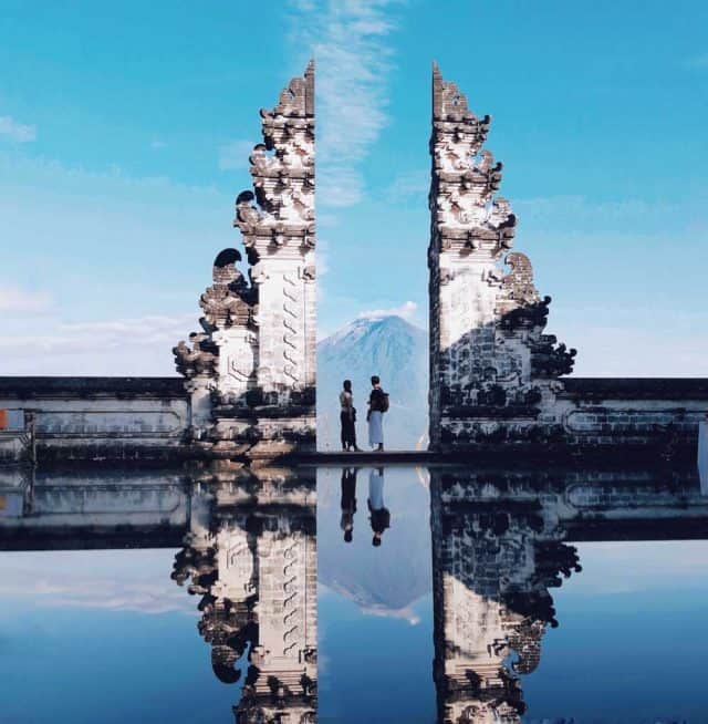 "Pose ảnh ngàn like" với cánh cổng trời Bali đẹp chất ngất - Vntrip.vn
