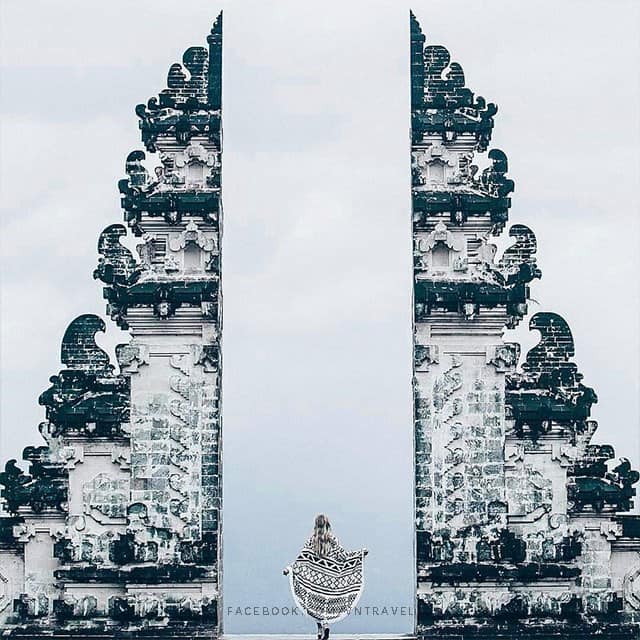"Pose ảnh ngàn like" với cánh cổng trời Bali đẹp chất ngất - Vntrip.vn