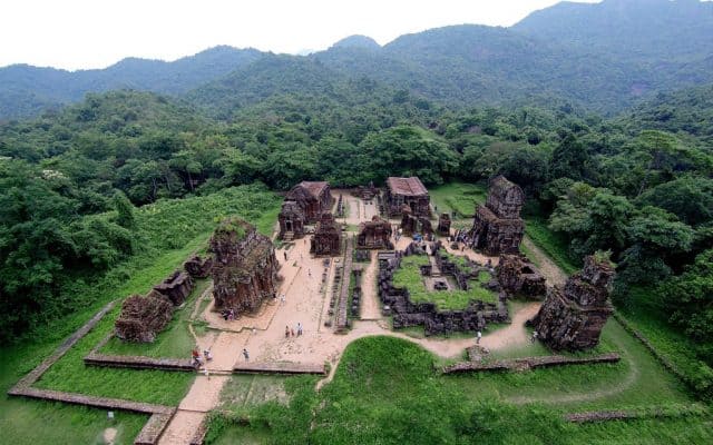 Thánh địa Mỹ Sơn từ trên cao (Ảnh: ST)