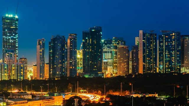 Khu phố sầm uất hiện đại (Ảnh: ST)