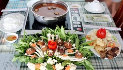 Món lẩu Thái chay được yêu thích (ảnh ST) Món lẩu Thái chay được yêu thích (ảnh ST)