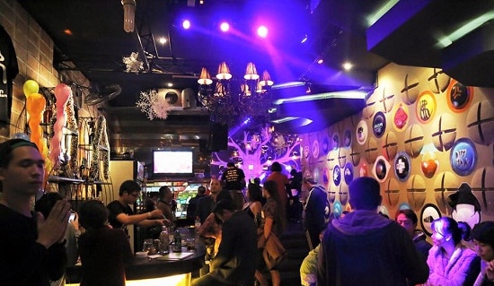 các quán bar bình dân ở Hà Nội